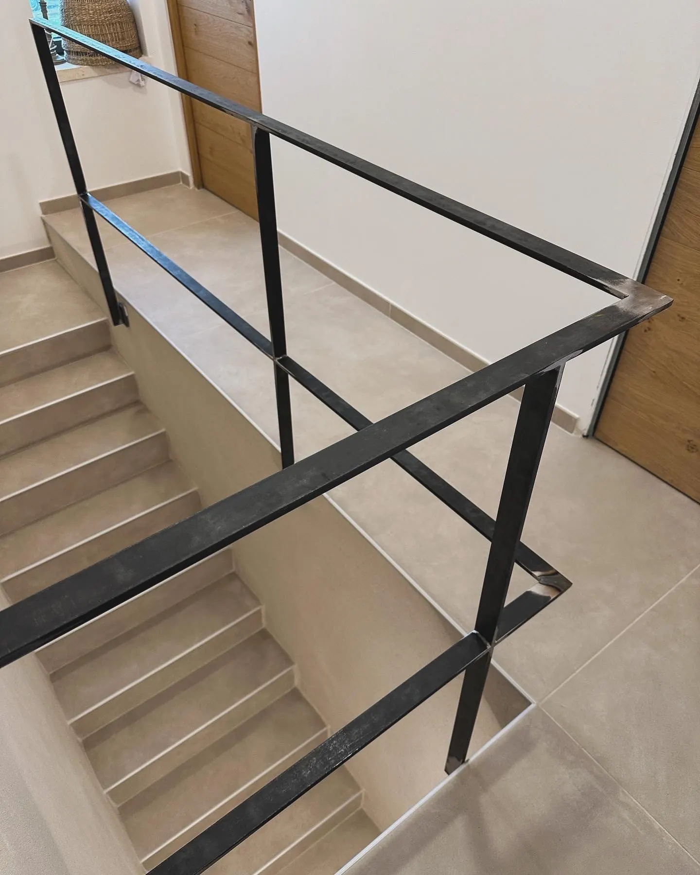 Rambarde d'escalier en acier, finition noire